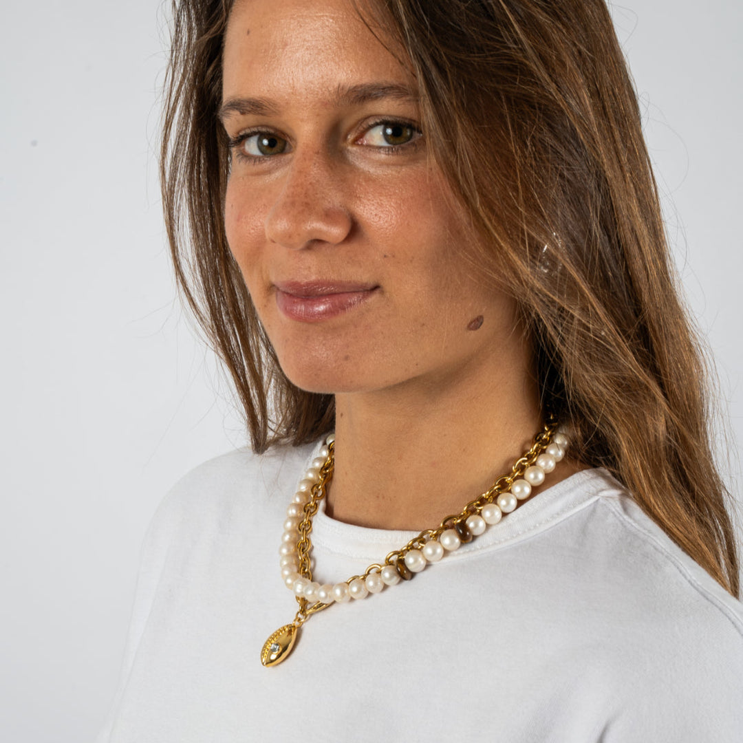 Cowrie Necklace- Gold – Briwok1